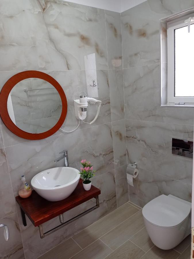 Vasiliu Boutique Hotel Ksamil Exterior photo